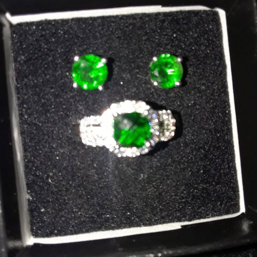 Emerald ring and earrings